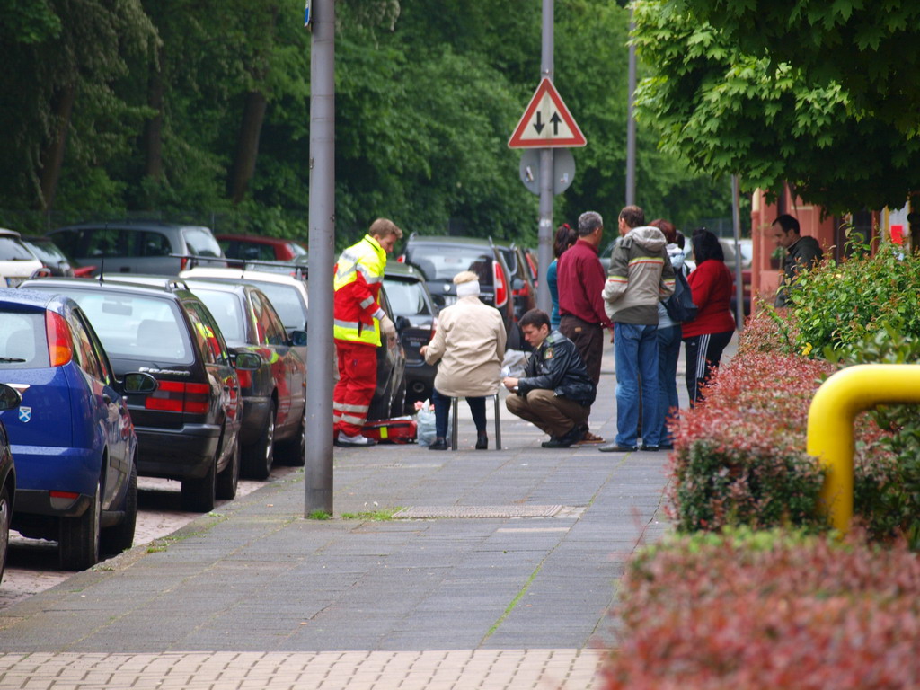 Aeltere Frau ueberfallen Koeln Muelheim Holsteinstr evtl Taeter gefasst P03.JPG